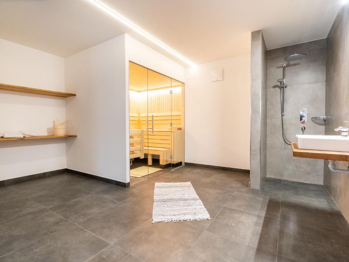 Charming Chalet in Bad Hofgastein with Sauna Exterior foto