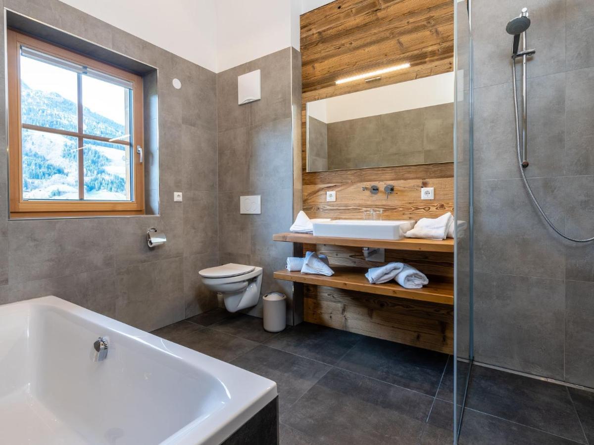 Charming Chalet in Bad Hofgastein with Sauna Exterior foto